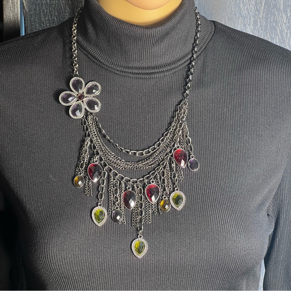 VTG Sparkling Sage Designer Boho Statement Necklace Silver Tone Chain Tassels